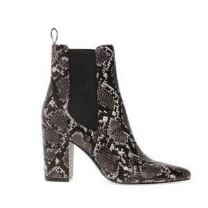STEVE MADDEN Subtle Grey Snake Heeled Boots Size 8